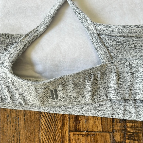 Gray Women's NOBULL sports bra Size L - Picture 4 of 4